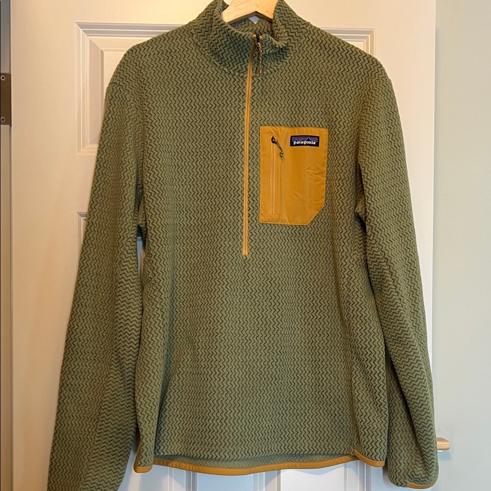 Patagonia Men's Olive R1 Air Fleece